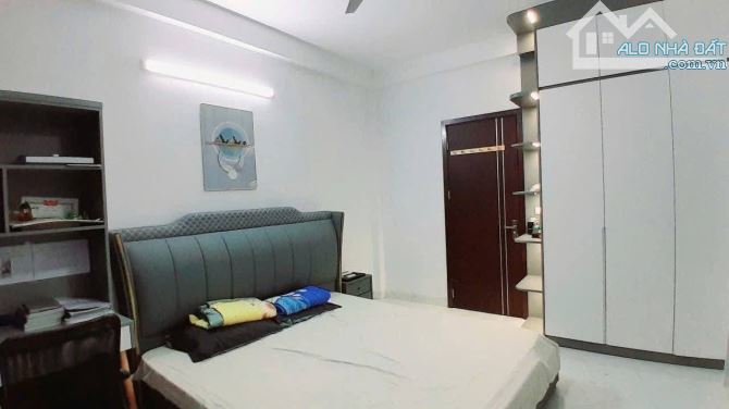 SIÊU PHẨM LÔ GÓC CẦU GIẤY – 6 TẦNG THANG MÁY - 45m2 – NỘI THẤT XỊN – 13.8 TỶ - 2