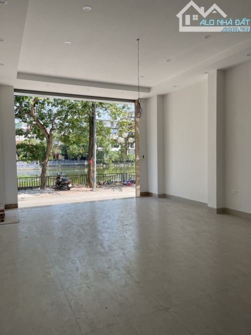 Nhà 7 tầng, Lô góc, mặt phố Bồ Đề, Phường Bồ Đề, Hà Nội. DT 87m2. MT 5,7m. Giá 28,5 tỷ - 2