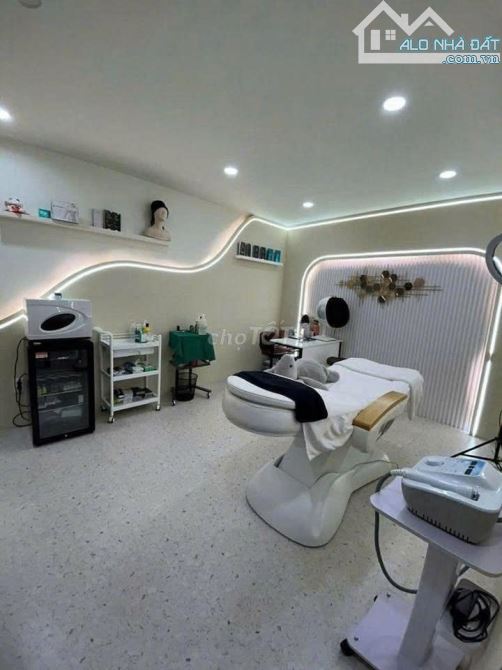 CHO THUÊ NHÀ MẶT TIỀN 212C TRẦN HƯNG ĐẠO, Q1 - 4X20 NỞ HẬU 5,4M - GIÁ TỐT 85 TR/TH - 2