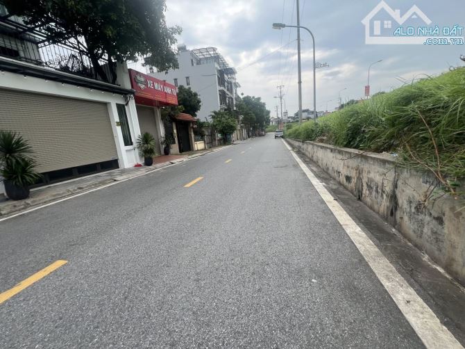Đất Vàng phố Nguyễn Văn Cừ, Long Biên. 107m*7m, giá 22,5 tỷ. Ô tô tránh đỗ, tặng Gp 8 tầng - 2