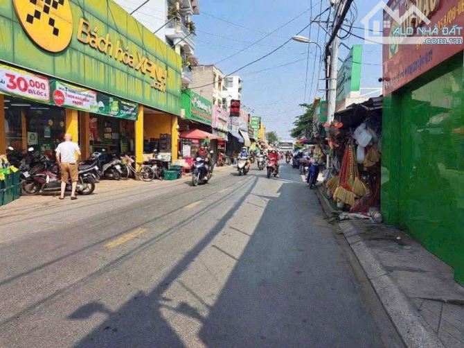 Bán nhà mặt tiền 8x23m giá 9,9 tỷ Đường Xuân Thới Thượng - 2