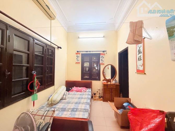 BIỆT THỰ TRỊNH CÔNG SƠN - DT 120M2 x 4T - MT 7M - 24,5 TỶ - ÔTÔ ĐỖ CỔNG - GẦN PHỐ - 2