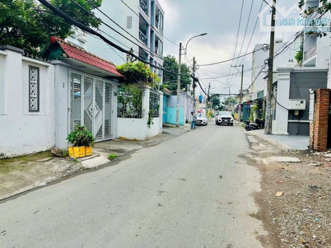 BÁN CHDV- 6 TẦNG-11 PHÒNG FULL NỘT THẤT- NGUYỄN OANH F17 GIÁ 12,6 TỶ HĐT KHOÁN 30TR/ - 2