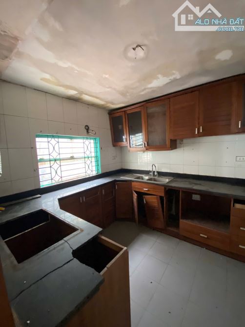 SIÊU HIẾM ĐẸP NHẤT KHU GIA THUỴ BỒ ĐỀ 135M-3Tầng-8mt.24.3 TỶ Ô TÔ TRÁNH KINH DOANH ĐỈNH - 2
