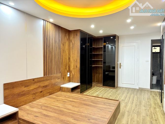 TRUNG TÂM TRUNG VĂN – NHÀ ĐẸP P:LÔ – 2 MẶT NGÕ – 45m2 x 5 TẦNG, ở Giá 10,7 tỷ - 2