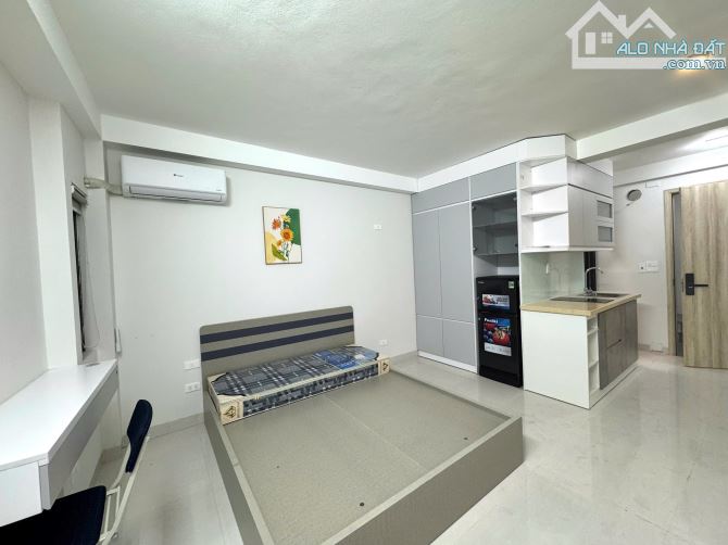 BÁN NHÀ ĐỐNG ĐA - 30M - 5 TẦNG - 1 NHÀ RA PHỐ - NỞ HẬU - DÒNG TIỀN - 2