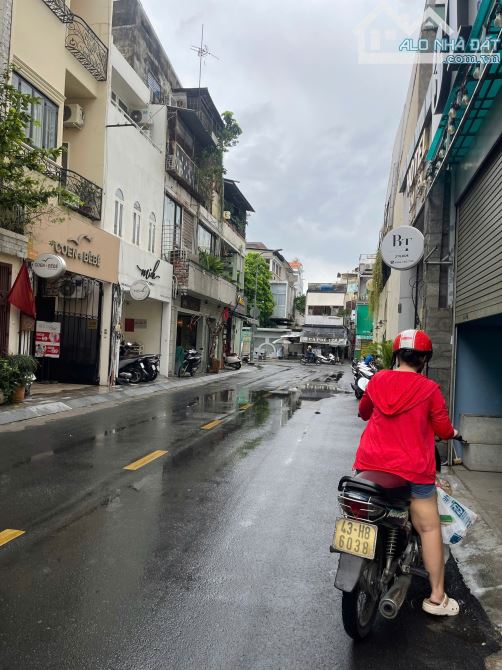 Chủ Bán Về Quê Mặt Tiền Đặng Dung, Q1 - DT :4x16(Cn: 56m2 ) 4Tầng - HĐT:50tr/th - Giá 25TỶ - 2