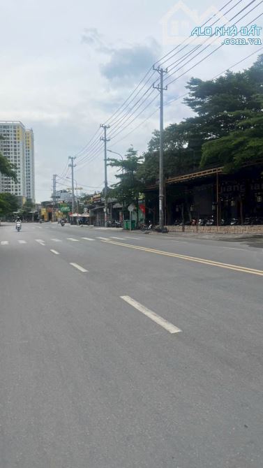 Bán nhà MẶT TIỀN đường Trần Quang Khải,víp nhất Đông Hòa,giá chỉ bằng lô đất - 2