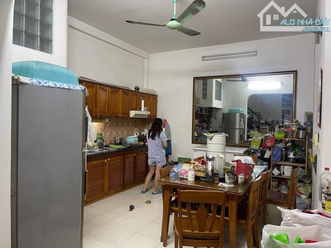 HỒNG HÀ 18TỶ 50M 5T MT 5M PHÂN LÔ VIP QUẬN BA ĐÌNH MẶT NGÕ GẦN PHỐ VỈA HÈ ÔTÔ TRÁNH KD - 2