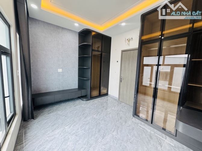 NHÀ ĐẸP NGAY HÒA BÌNH, NHÀ 4 TẦNG XÂY THEO PHONG CÁCH HIỆN ĐẠI, HXH TRÁNH, 4X9, CHỈ 6.3 TỶ - 2