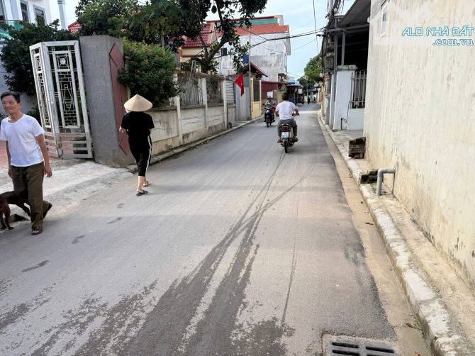 BÁN 69M² ĐẤT ĐẸP XÃ QUANG MINH - MẶT TIỀN 4.2M - NGÕ THÔNG Ô TÔ TRÁNH - GIÁ CHỈ 45 TRIỆU/M - 2