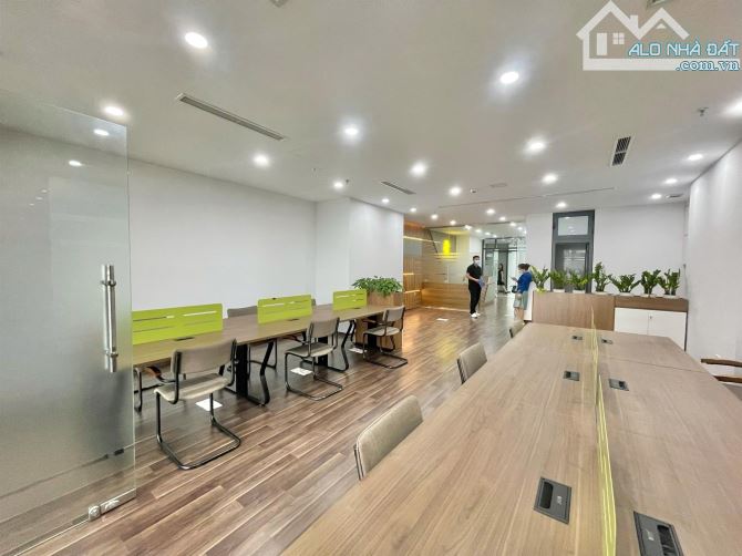 Bán toà nhà Văn Phòng Mặt Phố Kim Mã, Ba Đình, DT 290m2*10T, MT: 11m giá 210 Tỷ - 2