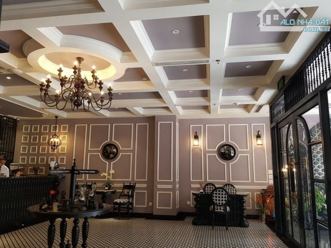 Chủ vay NH 100 Tỷ - Khách sạn MP Nguyễn Thái Học 220m2 MT 8m, 209 Tỷ - doanh thu 26 Tỷ/n - 3