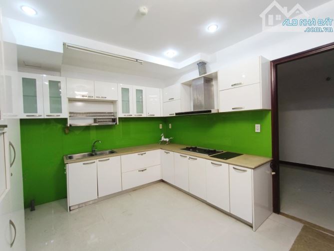 NHÀ 5 TẦNG -  HẺM KINH DOANH OTO TRÁNH - DT: 46m2 - DTSD: 188m2 - NHỈNH 12 TỶ - 3