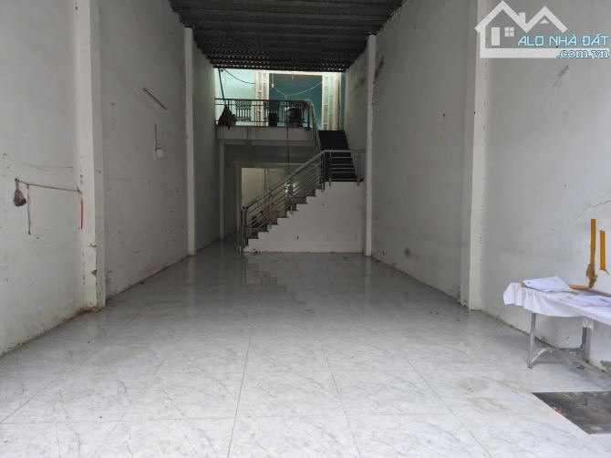 Nhà trệt lửng MT Trần Thị Hè đường rộng 10m DT 4,6x24m Giá 6 tỷ 6 TL: - 3