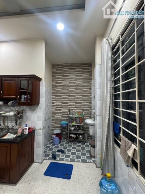 NHÀ 4 TẦNG GÓC 2MT HẺM XE TẢI TRÁNH 80m2 (4×20) GẦN CC DREAM HOME - 8.5 TỶ - 3