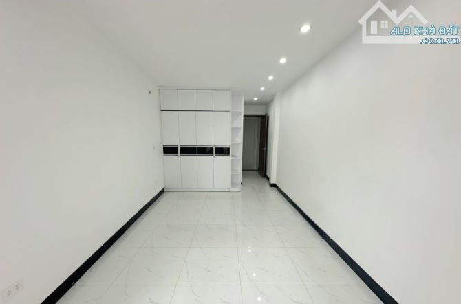🏣 HIẾM, XÂY ĐỘC LẬP. CÁCH Ô TÔ 70M, NGÕ RỘNG THOÁNG, TIỆN ÍCH BẠT NGÀN... - 3