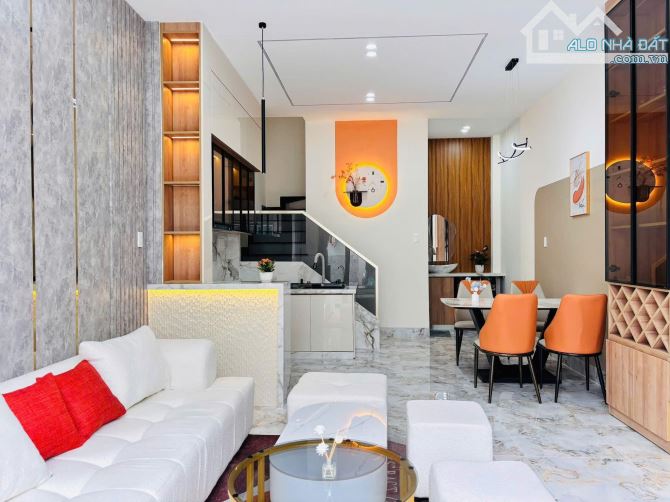 NHÀ TRỆT LẦU XÂY MỚI THIẾT KẾ HIỆN ĐẠI - HẺM 25 NGUYỄN VĂN LINH, HƯNG LỢI - 3