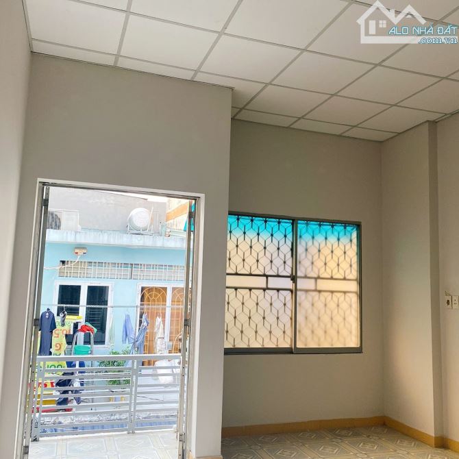 Bán gấp nhà đẹp Tân Sơn Nhì – Tân Phú, khu sầm uất, vuông vức, đang cho thuê  chỉ 4.x tỷ. - 3