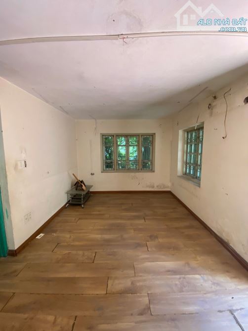 SIÊU HIẾM ĐẸP NHẤT KHU GIA THUỴ BỒ ĐỀ 135M-3Tầng-8mt.24.3 TỶ Ô TÔ TRÁNH KINH DOANH ĐỈNH - 3