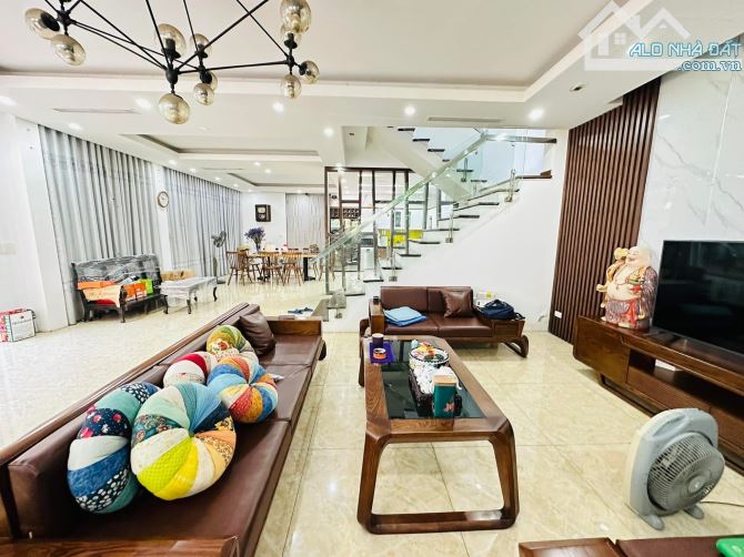 BÁN BIỆT THỰ KHU ĐẤU GIÁ TỨ HIỆP THANH TRÌ - 215M 4T MT 14M - Ở SƯỚNG HÀNG XÓM QUAN CHỨC - 3