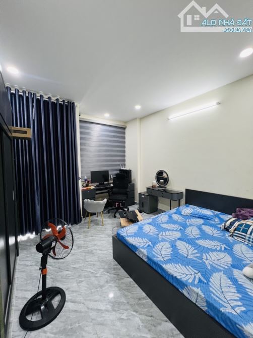 HIẾM QUÁ HIẾM - DIỆN TÍCH RỘNG -KẾT CẤU 4TẦNG -NỘI THẤT XỊN-GIÁ TỐT NHẤT KHU VỰC - 3