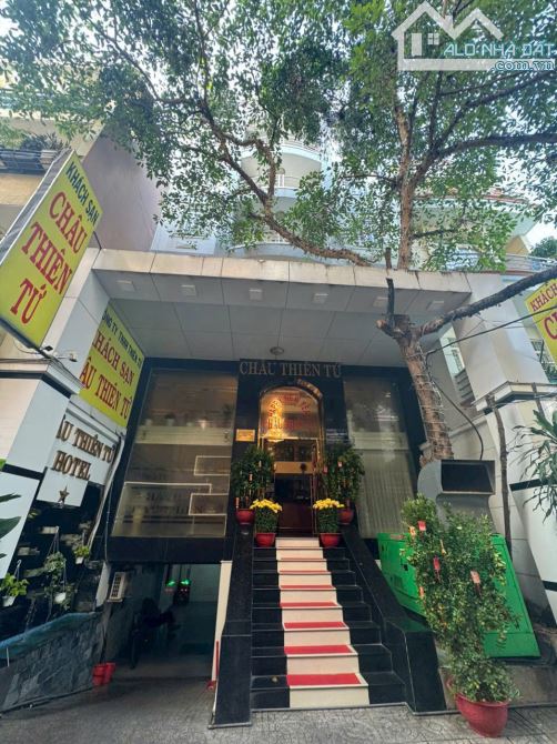 Bán nhà Nguyễn Thái Bình. P.12. Quận Tân Bình -8,2 x 18m -Hầm, 7 Tầng -250tr/th -Giá 33 tỷ - 3