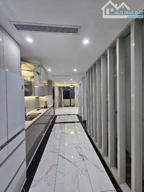 Biệt thự liền kề Bình Minh Garden phố Đức Giang 80m2- 5 tầng- mt 4.5- 18 tỷ hơn, thang máy - 3