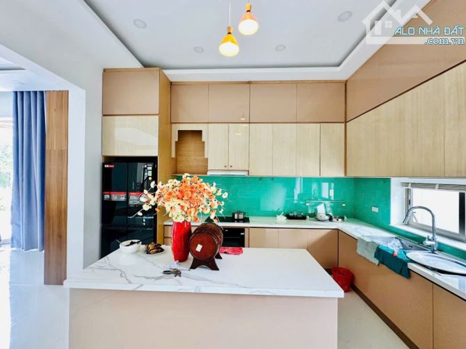 BIỆT THỰ GÓC 2MT SIÊU ĐẸP – KIẾN TRÚC SƯ XÂY Ở – NGUYỄN THỊ THẢNH, HÓC MÔN - 3