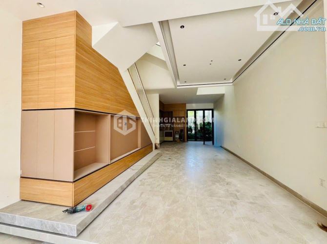 NHÀ 3 TẦNG MỚI ĐẸP Ở NGAY ĐƯỜNG NGUYỄN THỊ MINH KHAI PHƯỜNG 8, 80M2 NGANG 5M_GIÁ 12.5 TỶ - 4