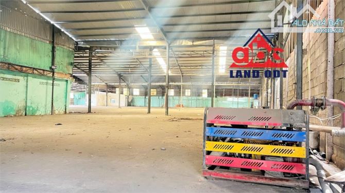 XT Bến Cát, nhà xưởng, kho bãi mặt tiền đường thuận lợi trung chuyển hàng hóa. trống kho - 4