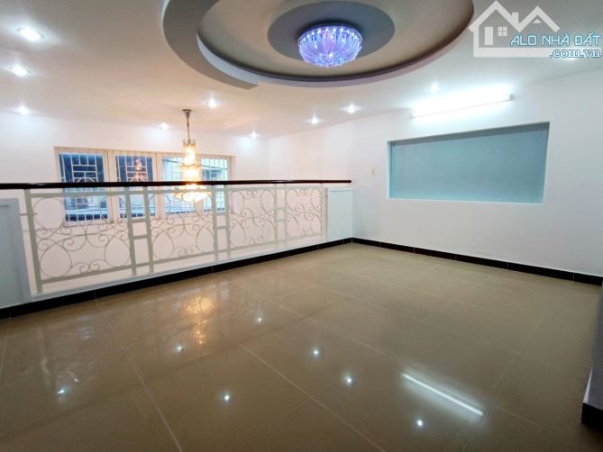 NHÀ 5 TẦNG -  HẺM KINH DOANH OTO TRÁNH - DT: 46m2 - DTSD: 188m2 - NHỈNH 12 TỶ - 4