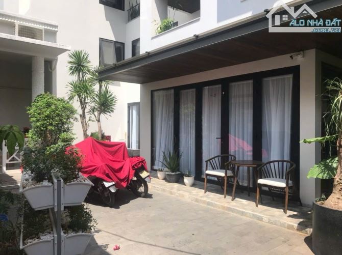 Bạn Villa thiết kế tiêu chuẩn châu Âu Trần Khắc Chân quận 1 - 270 M2 - 4