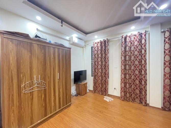 Bán nhà nguyễn chính 45m2 5 tầng còn mới – Sân trồng cây để xe - giá 7.85 tỷ - 4