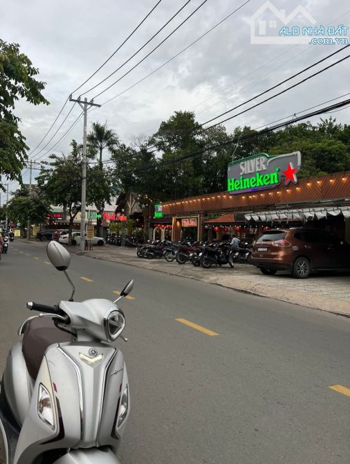 Chủ gửi: NGUYỄN THỊ KIÊU Q12_ DT: 4 x14m, trệt, 2 lầu,HXH THÔNG_ tặng FULL NỘI THẤT - 4