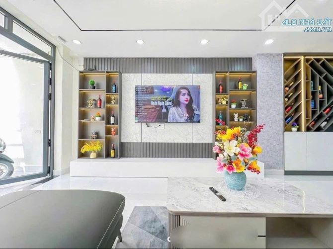 BÁN NHÀ 3 TẦNG 7,45 TỶ, 160 NGUYỄN VĂN QUỲ, Q7 - 4