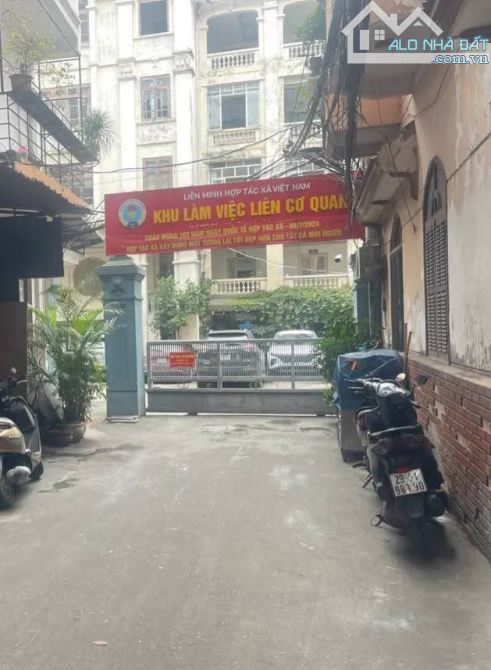 BÁN NHÀ CÁT LINH - Q. ĐỐNG ĐA - 2 THOÁNG - TUYẾN PHỐ SẦM UẤT - THÔNG THƯƠNG CÁC NGẢ - 50M - 4