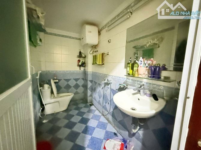 NHÀ MẶT NGÕ LÊ TRỌNG TẤN DT45M, 3T, 18 TỶ. - 4