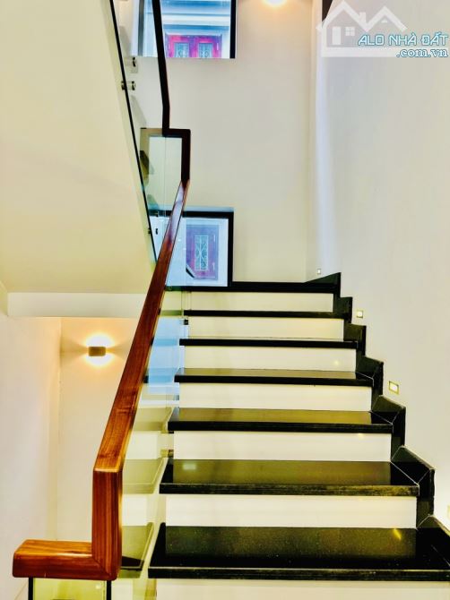 BIỆT THỰ KĐT THÀNH PHỐ GIAO LƯU 209m2  - GẦN HỒ 15HA - GIÁ 80 TỶ. - 4