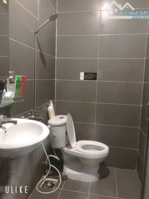 CHDV VỚI 7 PHÒNG, DÒNG TIỀN GẦN 60TR/THÁNG, HẺM XE TẢI, KHU ĐƯỜNG D, SÁT VÁCH QUẬN 1 - 4