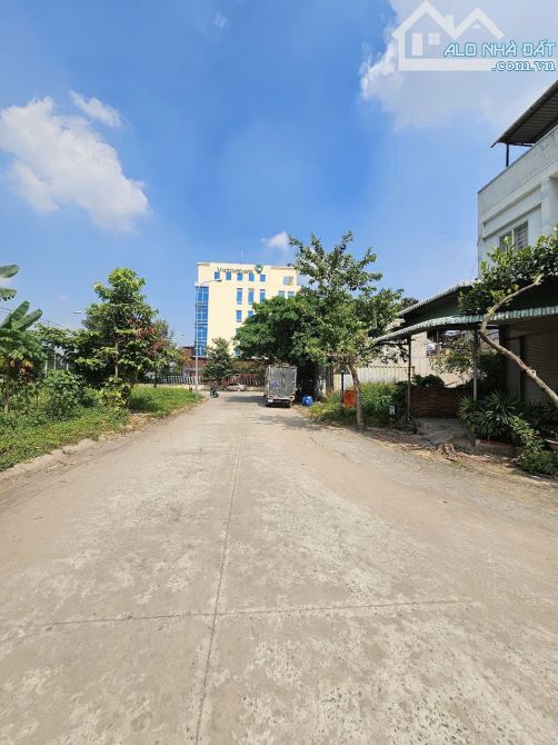 Đất góc 2 mặt tiền khu Vincom Dĩ An, phường Dĩ An, Tp Dĩ An - 5