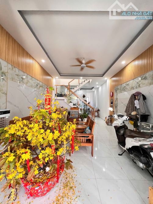 Gia đình kẹt ngân hàng nên cần bán gấp căn nhà 1 trệt 1 lầu - 5