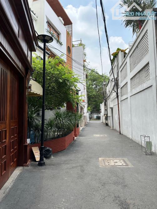 Bạn Villa thiết kế sang trọng Tú Xương Quận 3 - 5
