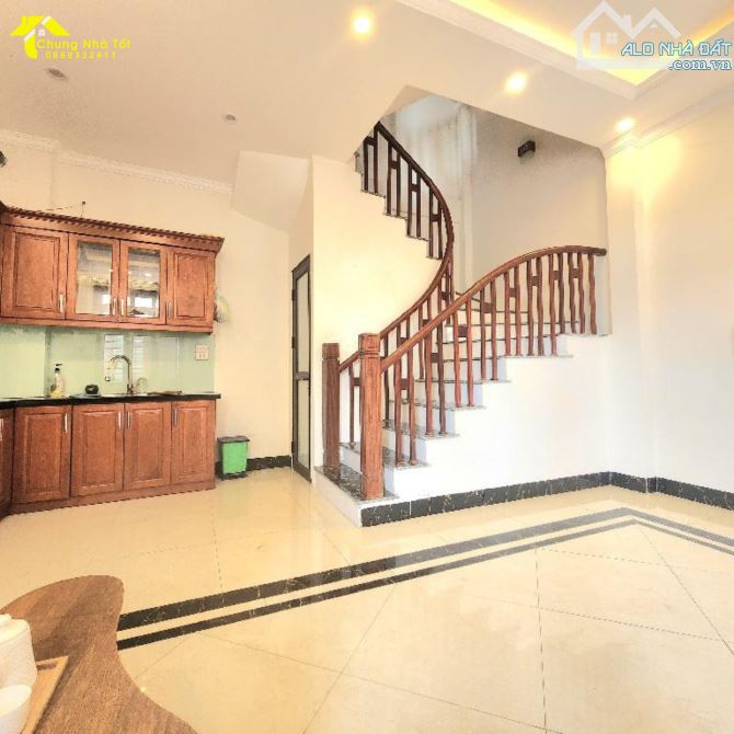 Nhà đẹp Thạch Bàn – 30m2 - Lô góc – Gần ô tô – Công viên – Hồ điều hòa – 5.08 tỷ - 5