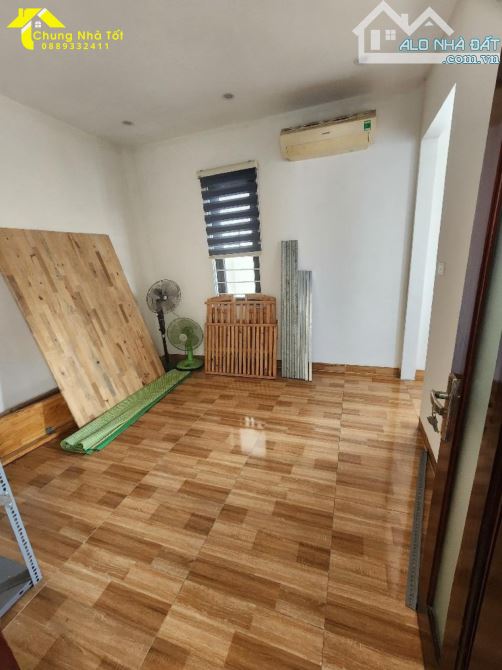 Hiếm - Nhà đẹp Thạch Bàn – 31m2 – Gần ô tô – Công viên – Tiện ích đủ đầy – 5.09 tỷ - 5