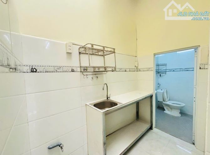 Bán Nhà Trung Mỹ Tây Q12- 45 M2( 4 x 11.5M )-Cấp 4 - 2PN -HXH - Chỉ 3,38Tỷ. - 5