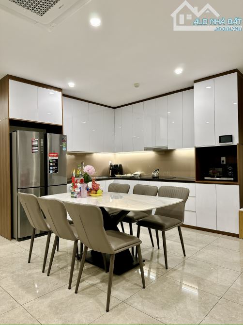 Cho thuê chung cư Vĩnh Hội, đường Vĩnh Hội, P. 4, Quận 4, TP. HCM. - Căn : 3PN - 2WC- 97m² - 5