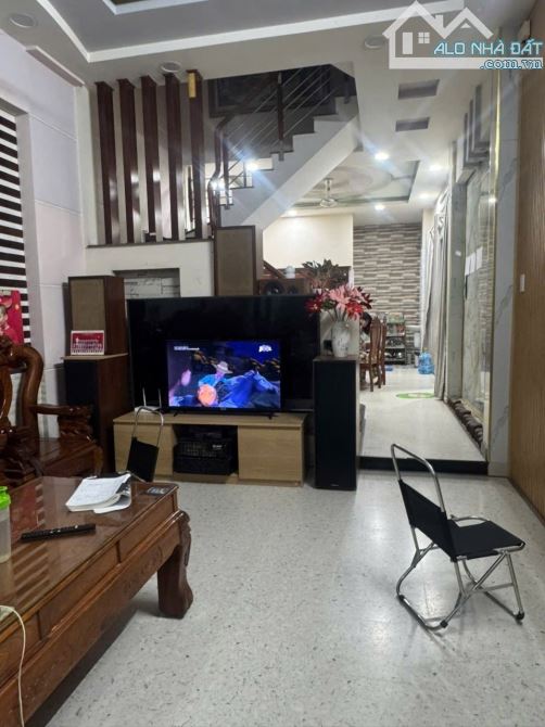 NHÀ 4 TẦNG GÓC 2MT HẺM XE TẢI TRÁNH 80m2 (4×20) GẦN CC DREAM HOME - 8.5 TỶ - 6