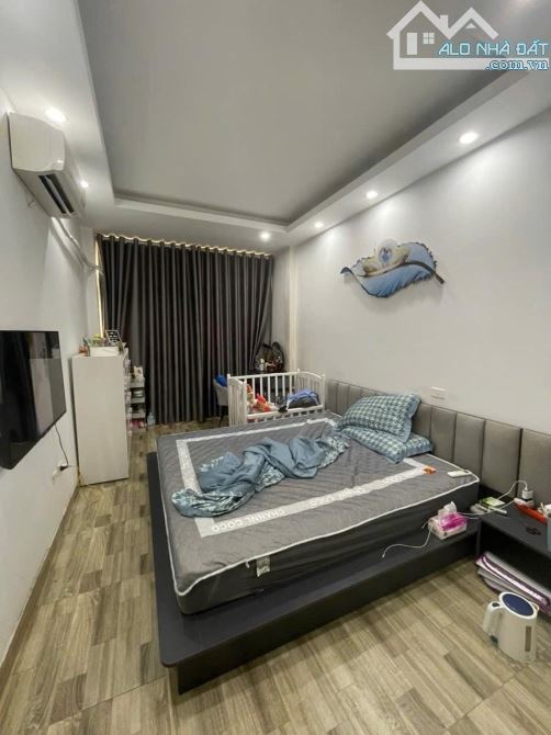 Hàng ngon phố Tư Đình - 45m x 5 tầng - 8,7 tỷ có bớt - 6