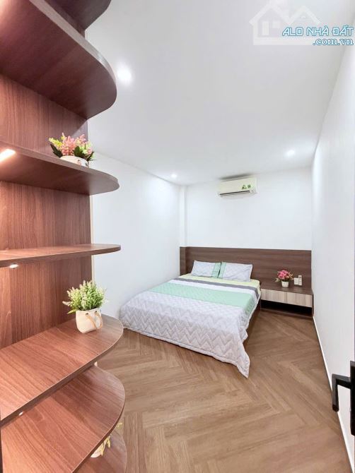 Nhà 462 Nguyễn Phước Nguyên. Dt đất 81m ngang 5,5m đường ô tô - 6